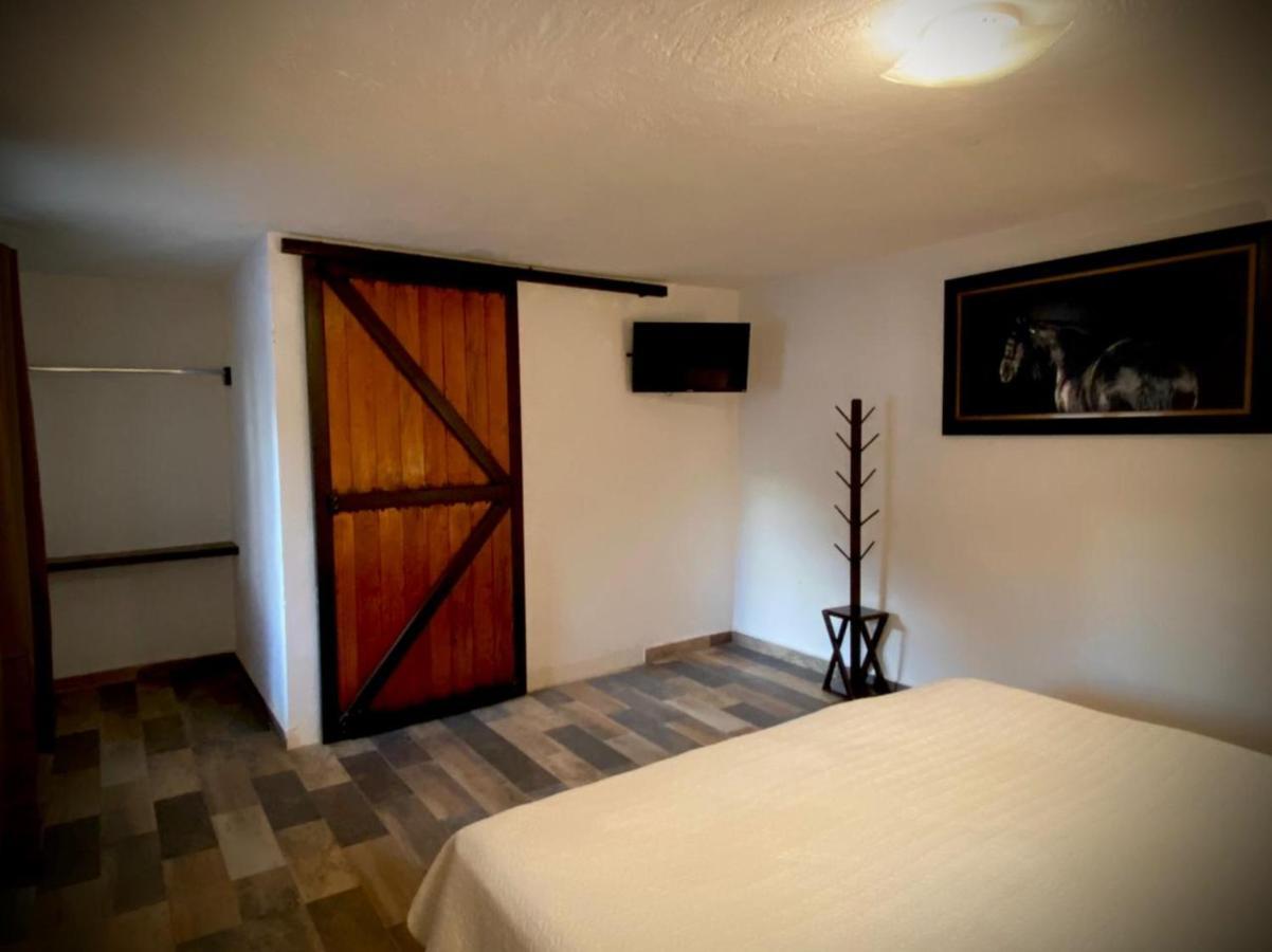 Cabanas, Suites Y Habitaciones Rancho San Jorge Bernal Bagian luar foto