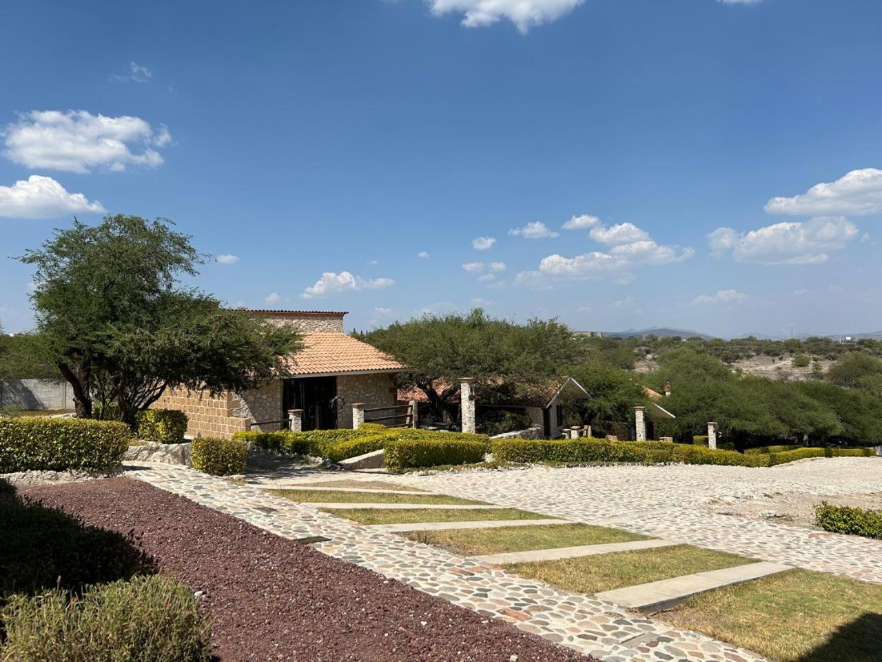 Cabanas, Suites Y Habitaciones Rancho San Jorge Bernal Bagian luar foto